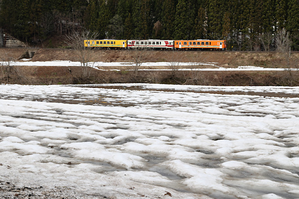 �ˑ�t�߁^�c��